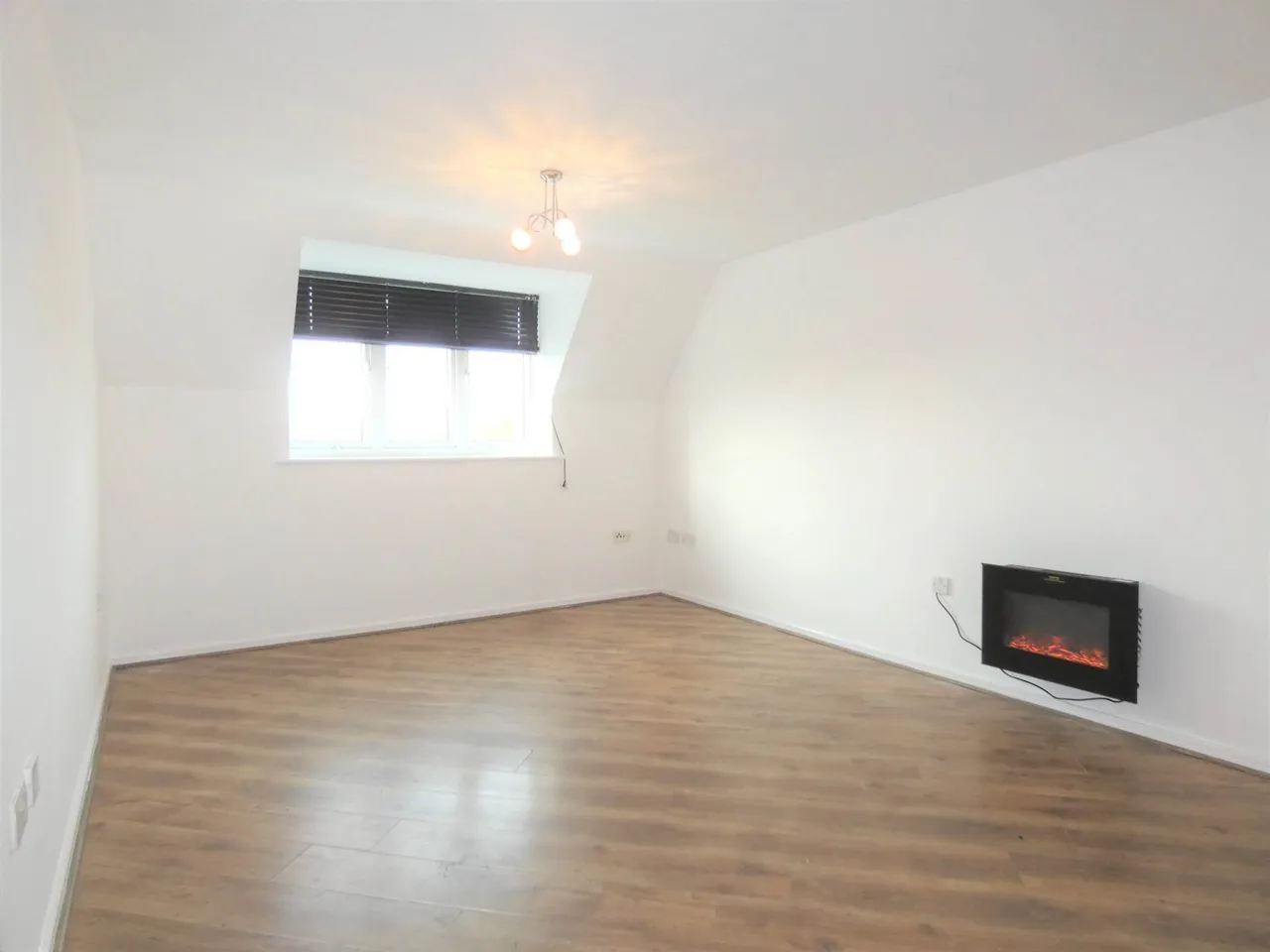 Greenings Court, Warrington, photo 2