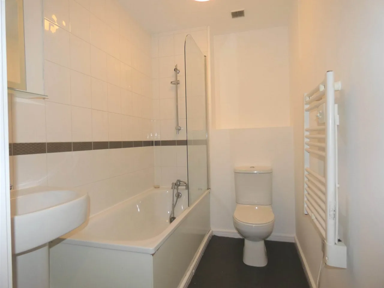 Greenings Court, Warrington, photo 8