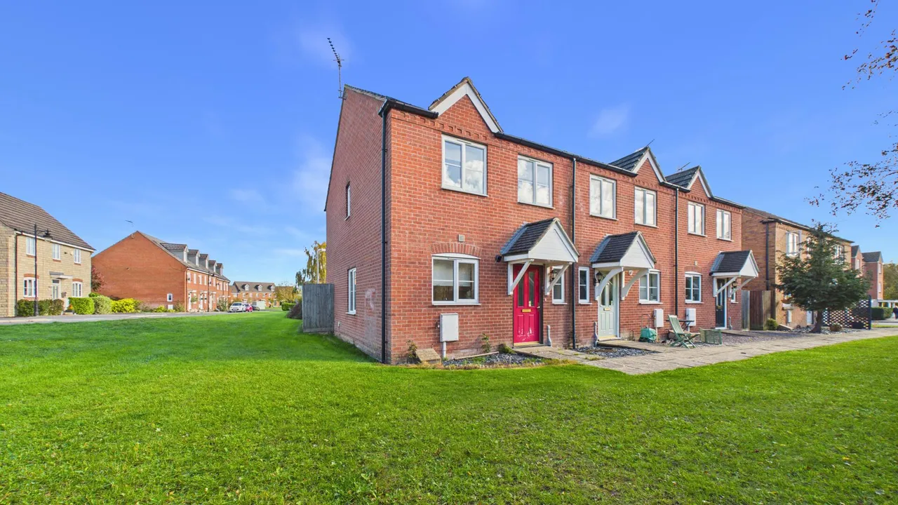 2 bed house for sale, Springbank Drive, Bourne, PE10