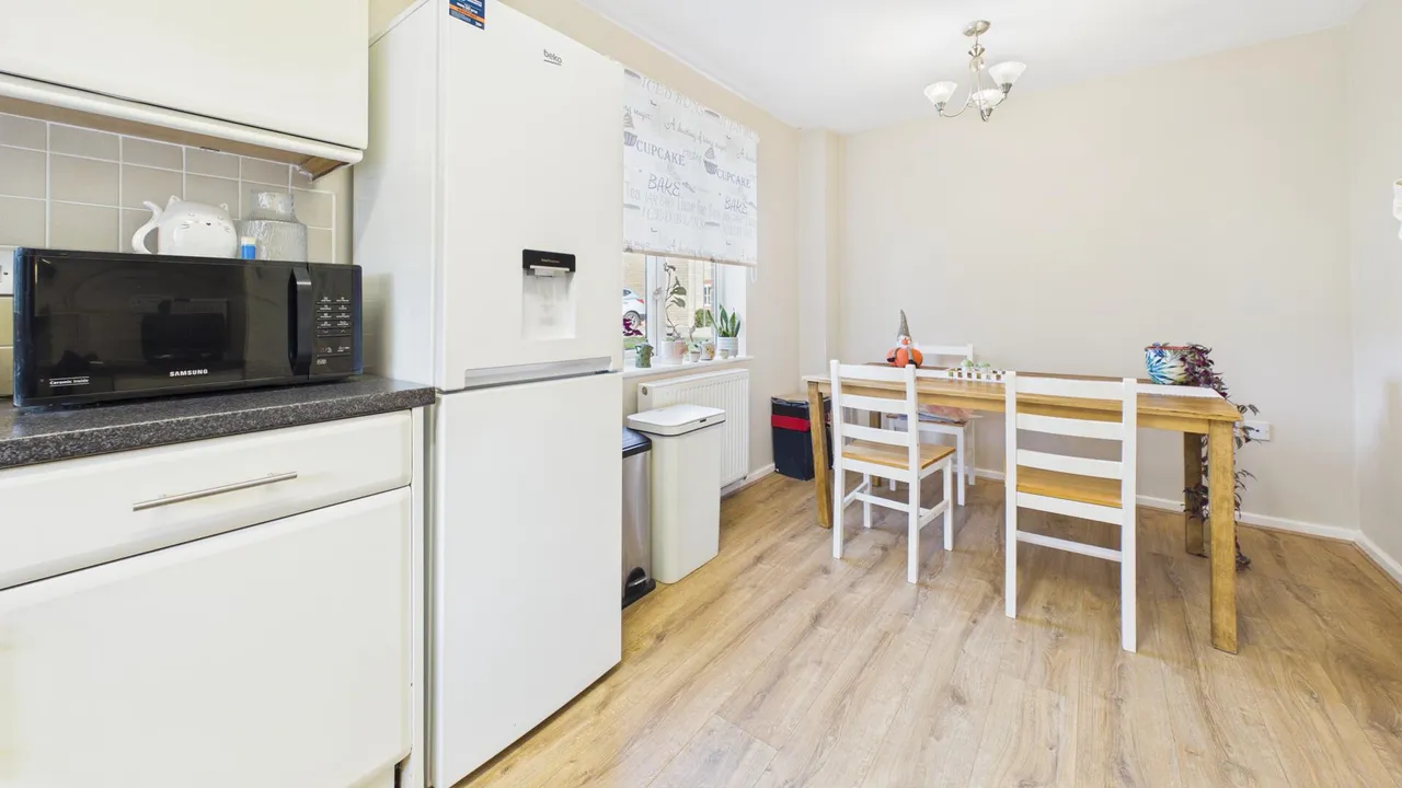 Springbank Drive, Bourne, PE10, photo 10