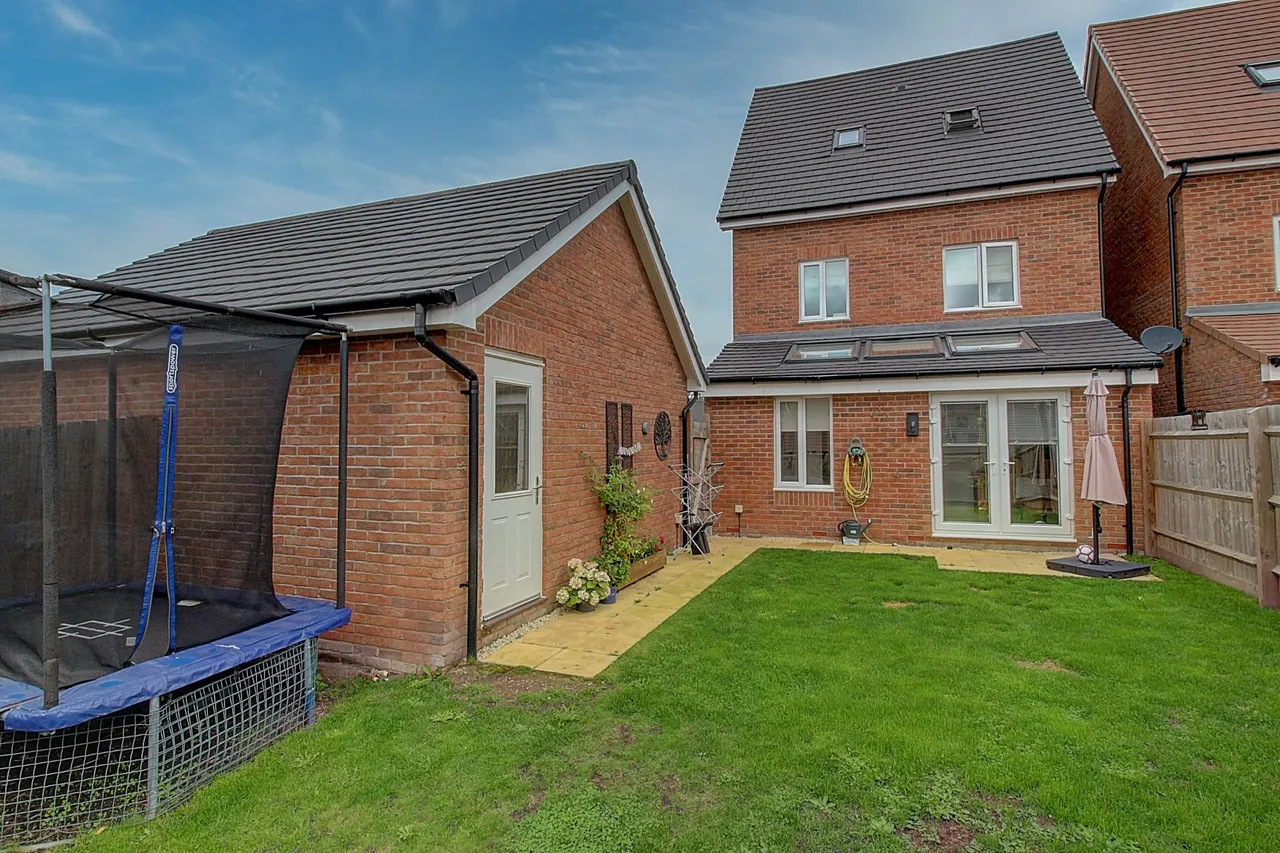 Polar Avenue, Nuneaton, CV10, photo 18