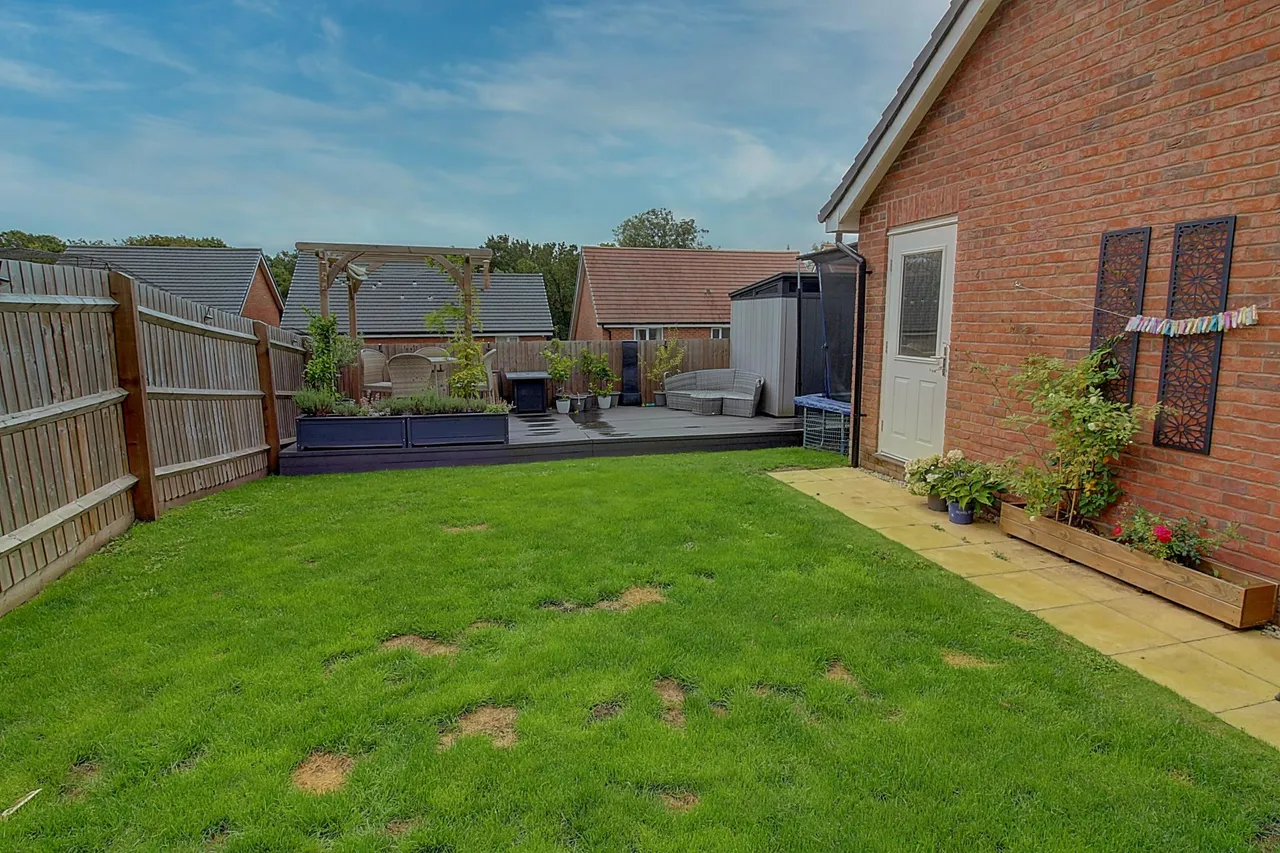 Polar Avenue, Nuneaton, CV10, photo 16
