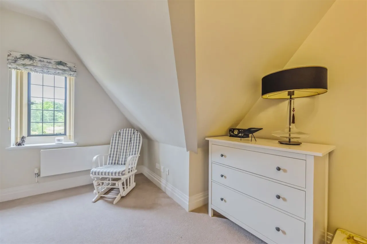 Kings Drive, Midhurst, GU29, photo 10