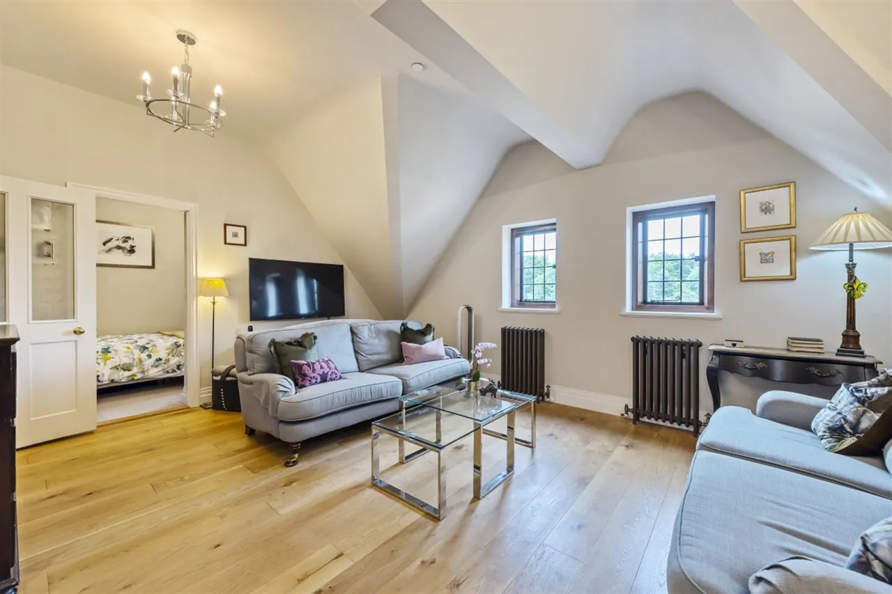 2 bed property for sale, Kings Drive, Midhurst, GU29