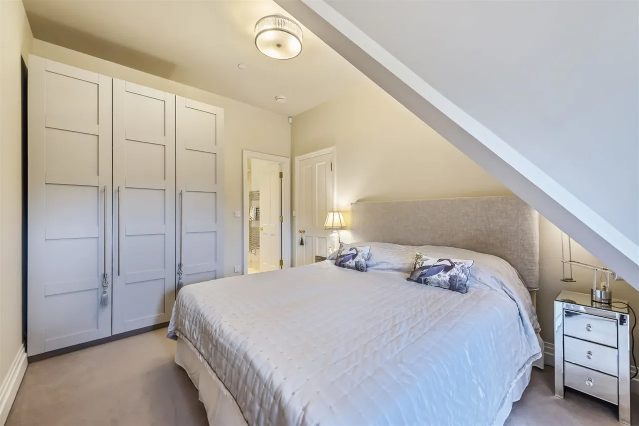 Kings Drive, Midhurst, GU29, photo 6