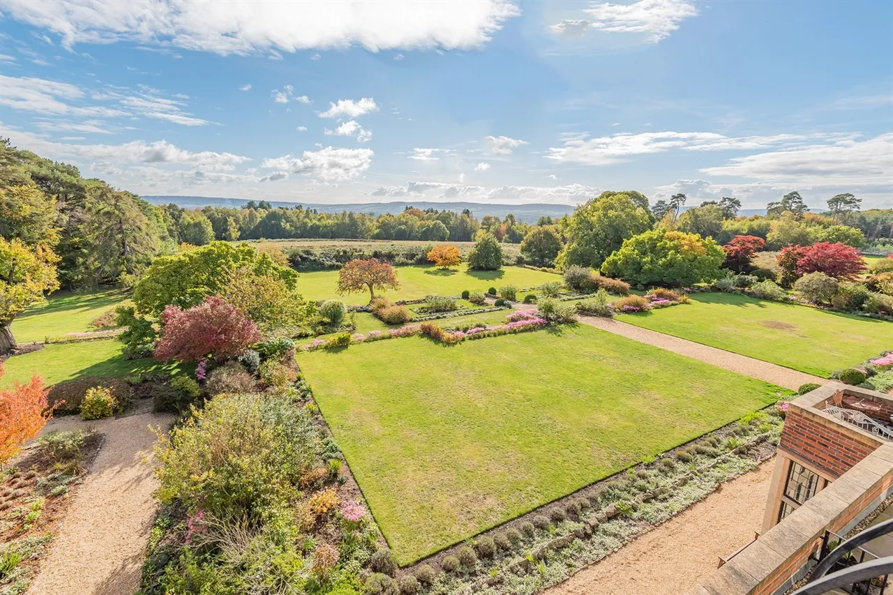 Kings Drive, Midhurst, GU29, photo 17