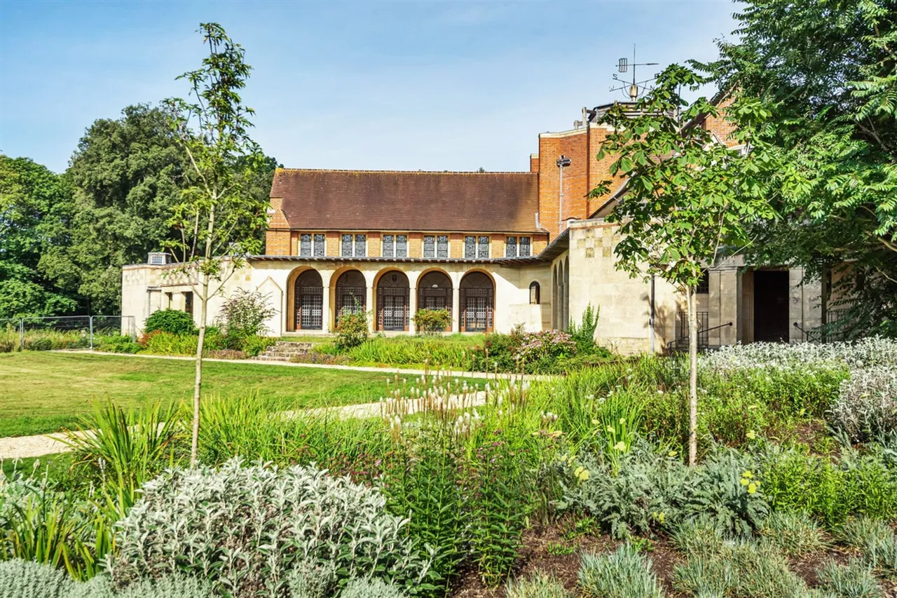 Kings Drive, Midhurst, GU29, photo 13