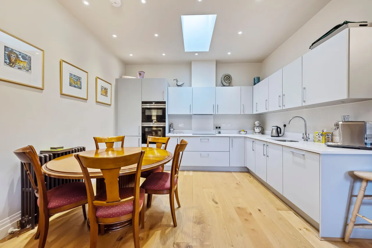 Kings Drive, Midhurst, GU29, photo 4