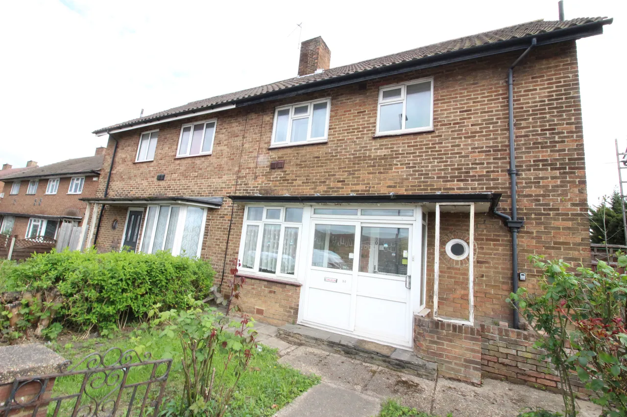 3 bed property for sale — Malden Way, NEW MALDEN, Surrey, KT36EJ