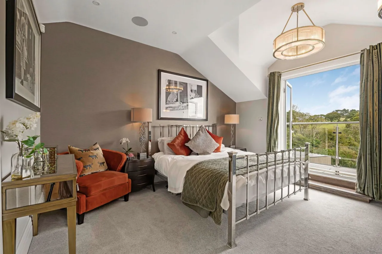 Bar Meadows, Malpas, TR1, photo 16