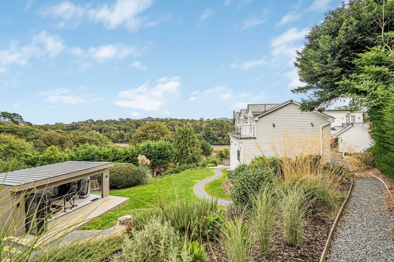 Bar Meadows, Malpas, TR1, photo 19