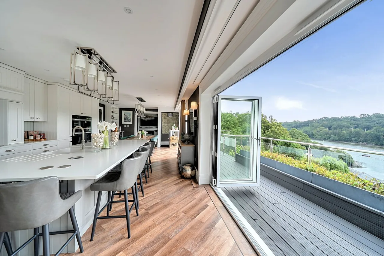Bar Meadows, Malpas, TR1, photo 6