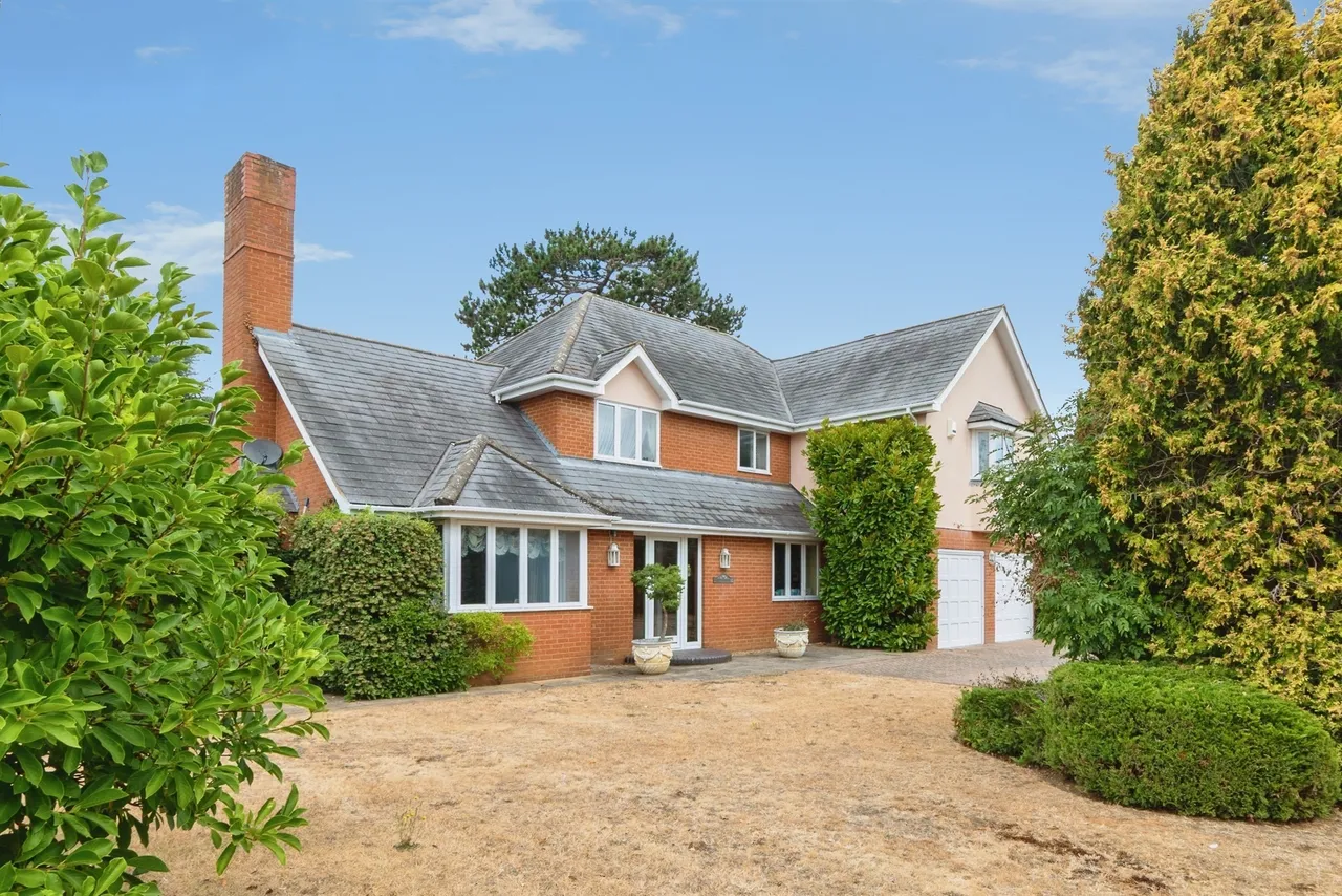 5 bed house for sale — Danesbury Park, Hertford