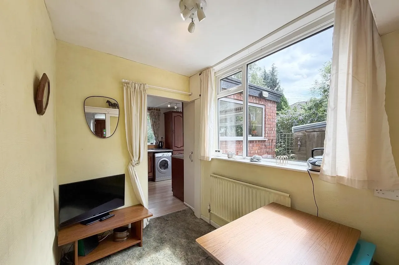 Greenway Road, Timperley WA15 6BL, photo 7
