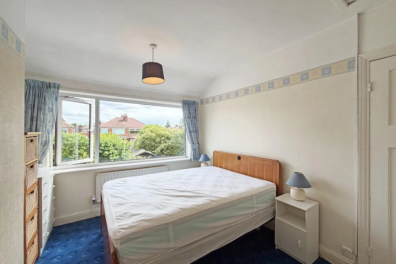 Greenway Road, Timperley WA15 6BL, photo 39