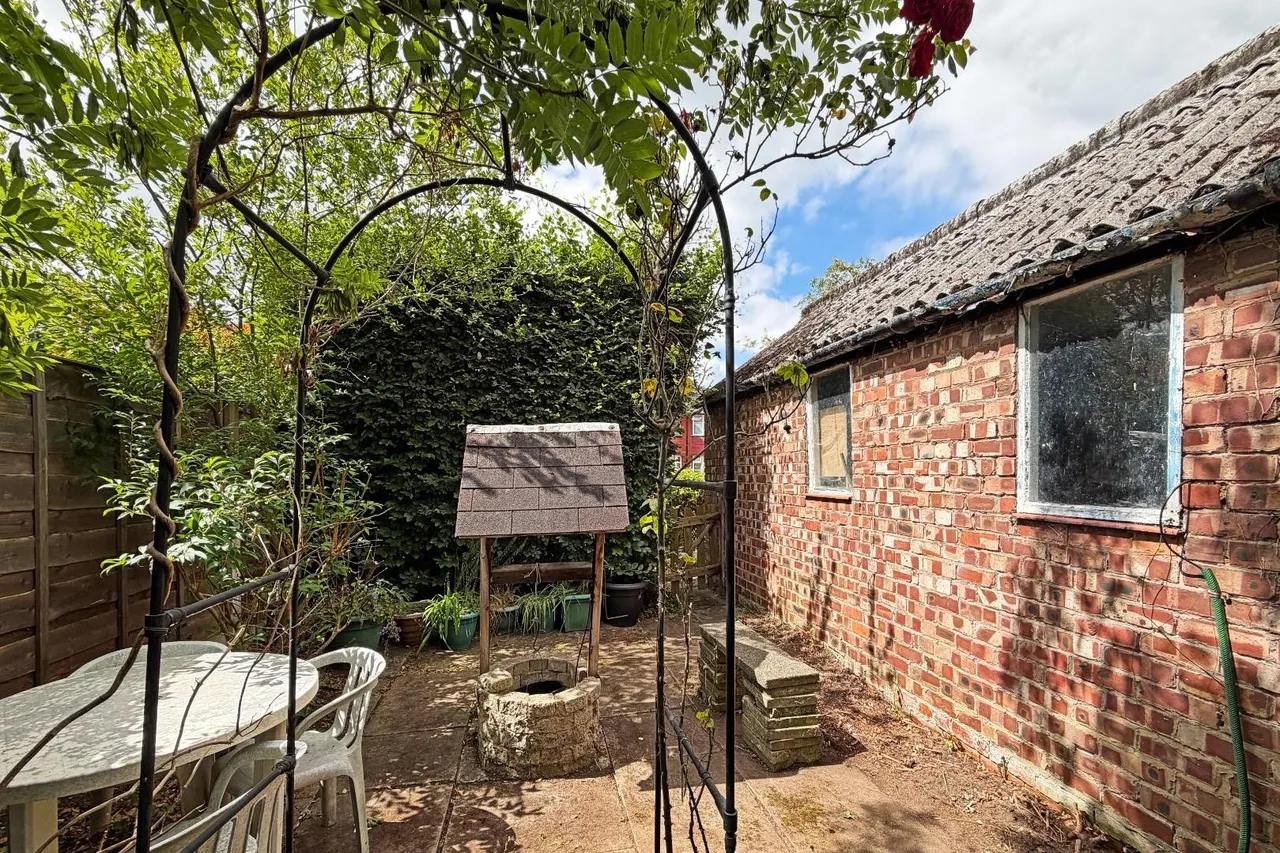 Greenway Road, Timperley WA15 6BL, photo 22