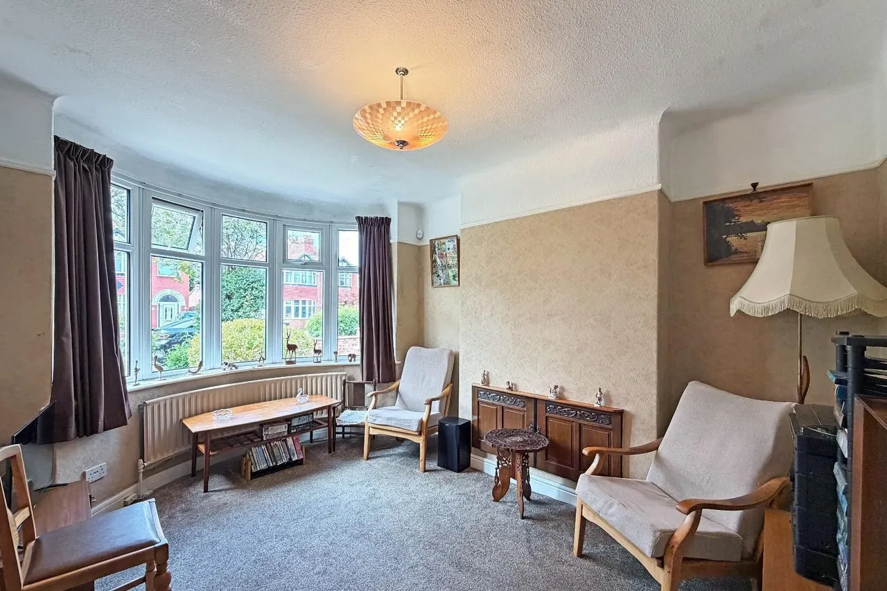 Greenway Road, Timperley WA15 6BL, photo 4