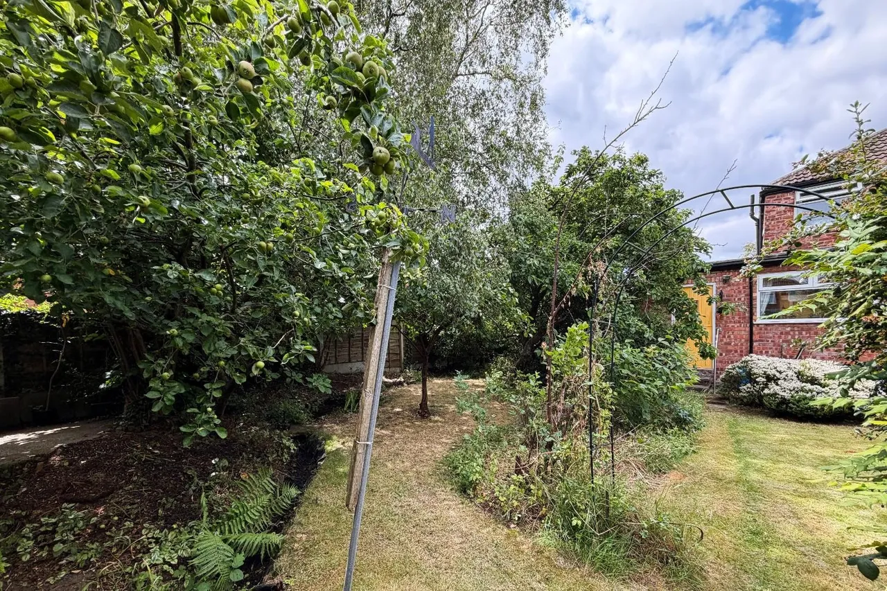 Greenway Road, Timperley WA15 6BL, photo 18