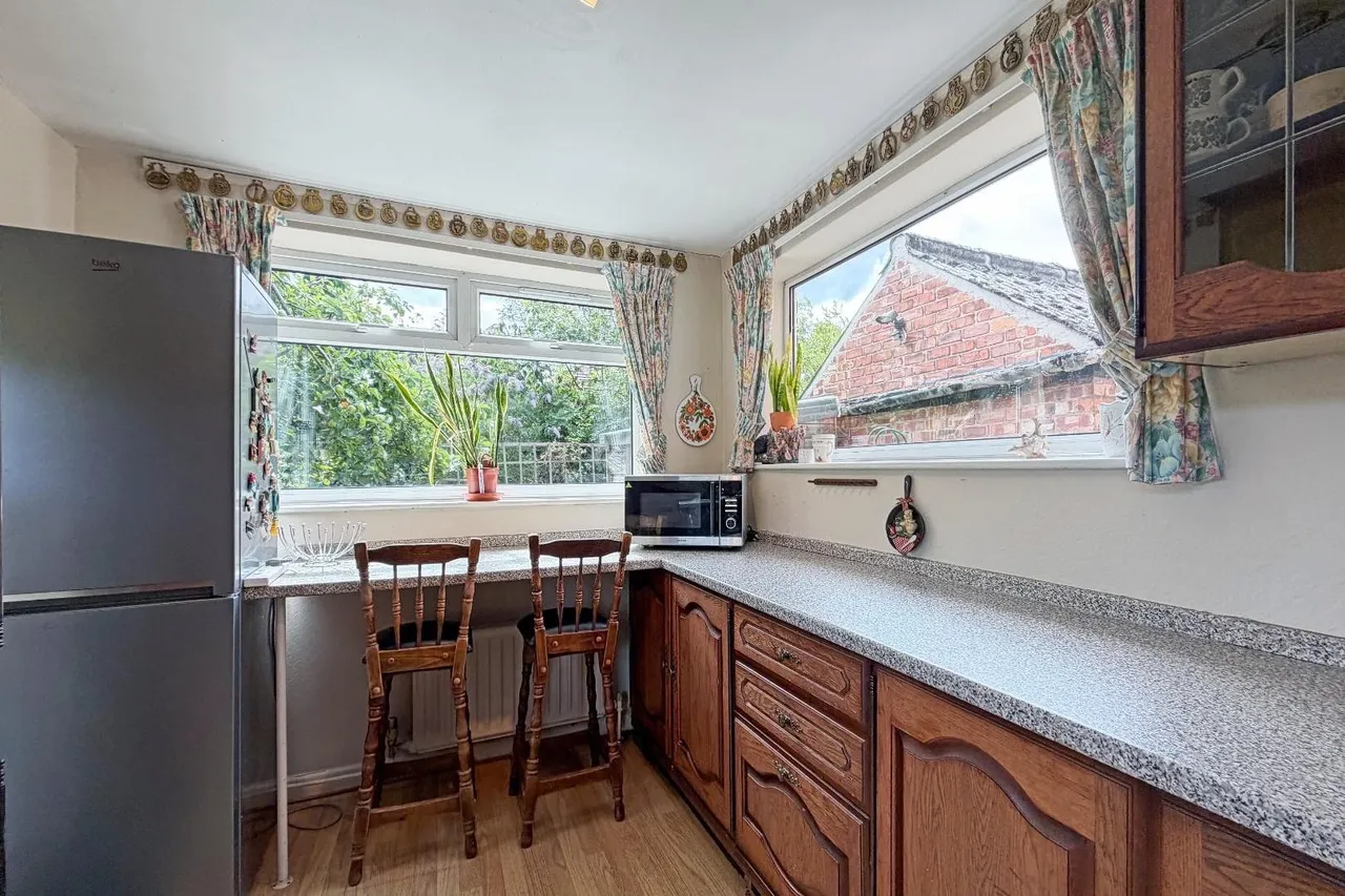 Greenway Road, Timperley WA15 6BL, photo 34