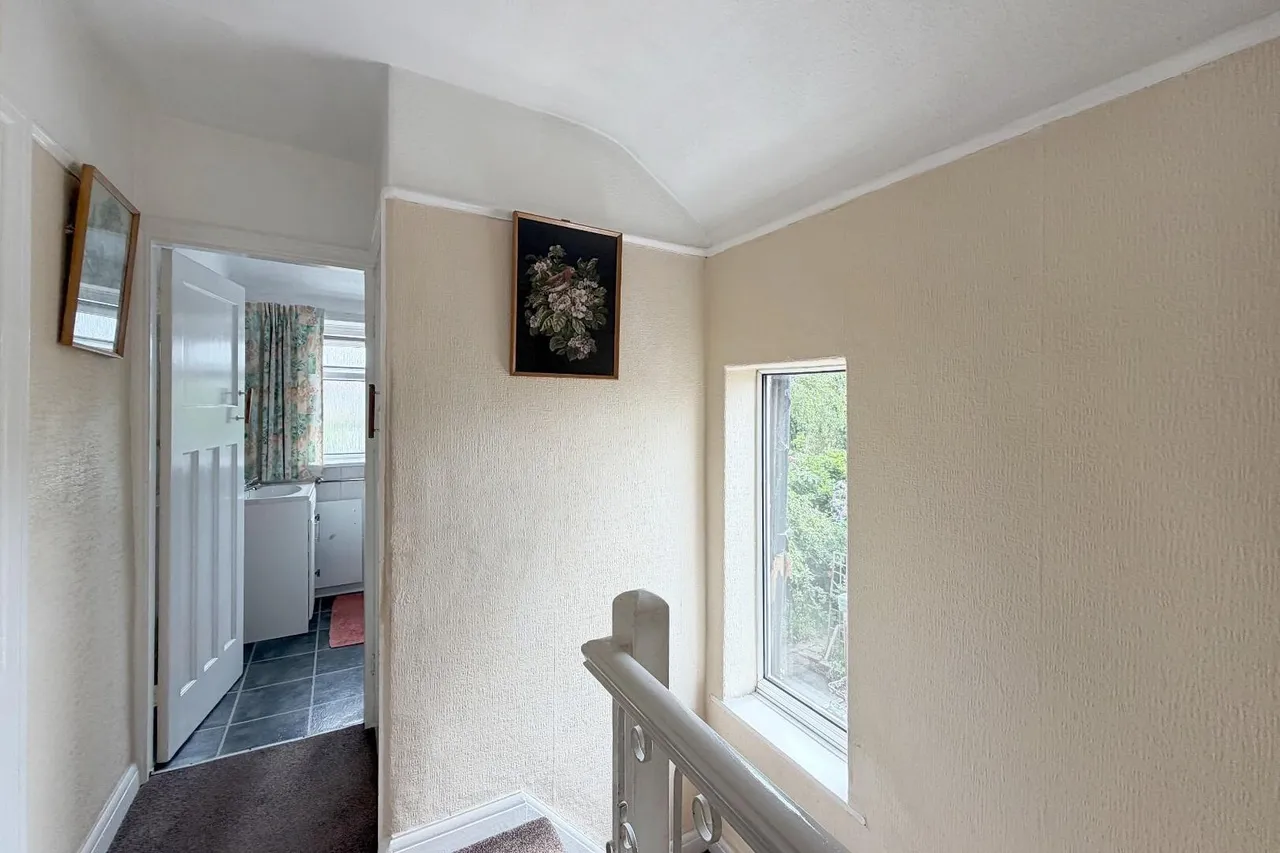 Greenway Road, Timperley WA15 6BL, photo 38