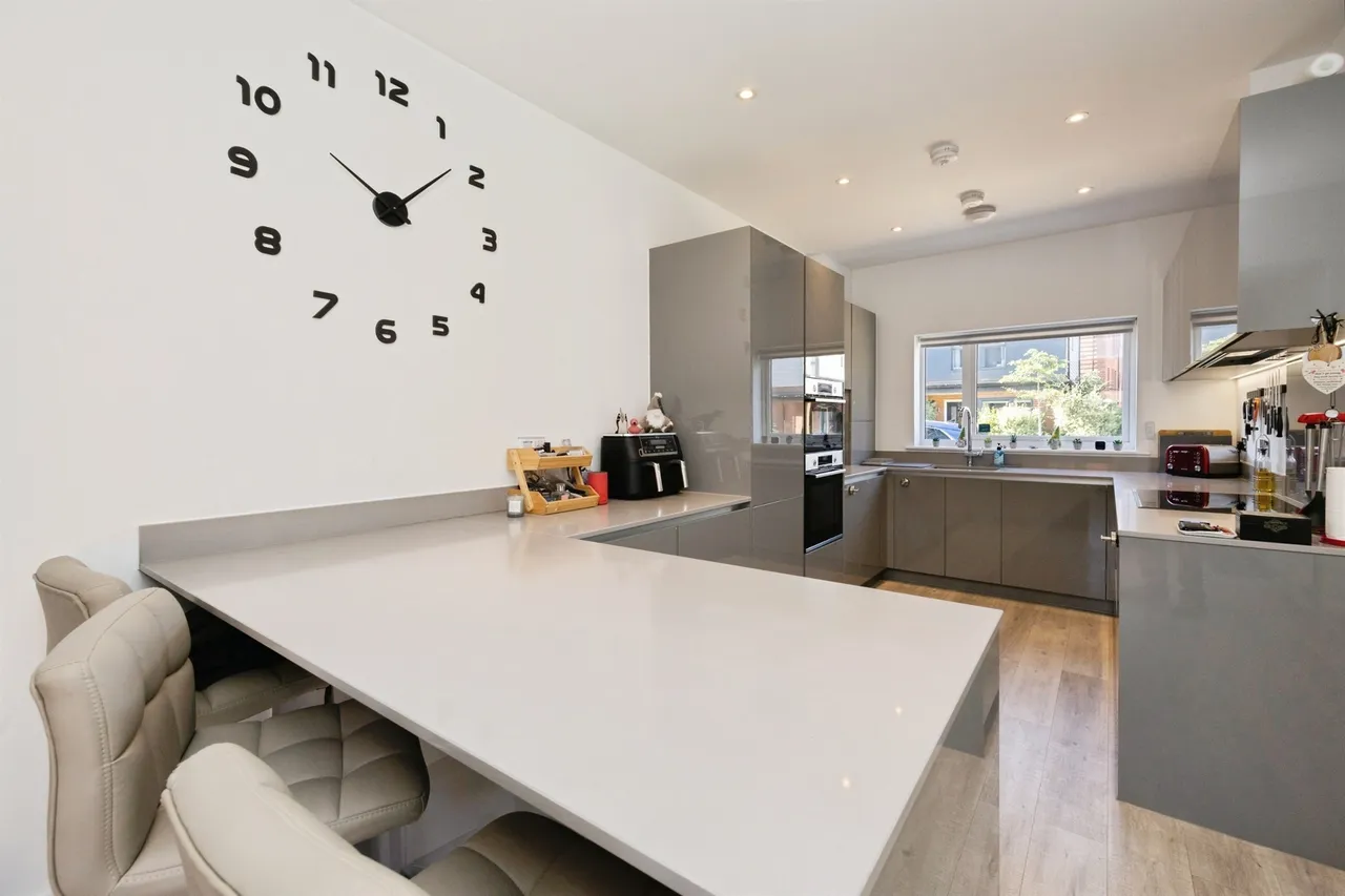 Highwood Drive, Chilmington Green, Ashford, photo 4