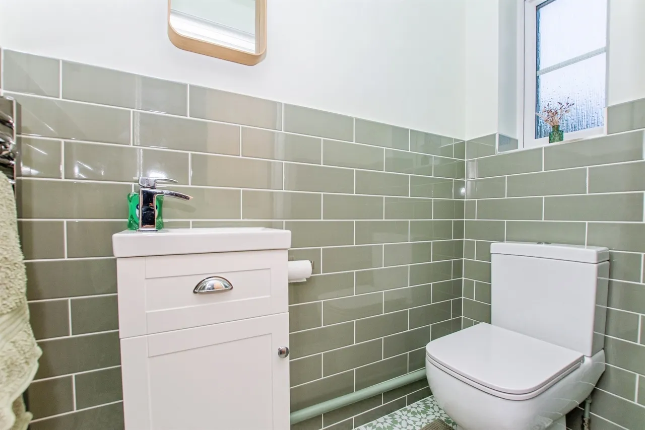 Sandringham Court, Holbeach, PE12, photo 6