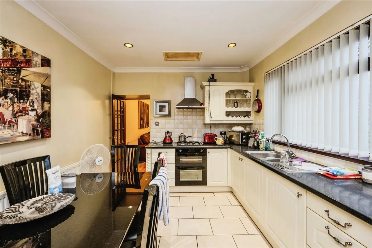 Coldstream Street, Llanelli, SA15, photo 2