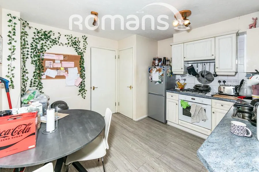 Broad Hinton, Twyford, RG10, photo 6