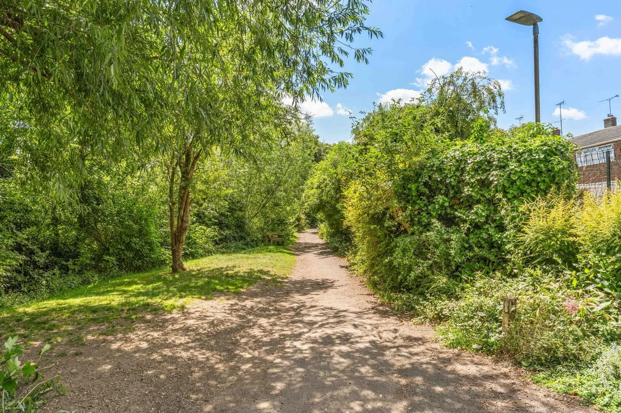Chapel End, Buntingford, SG9, photo 42