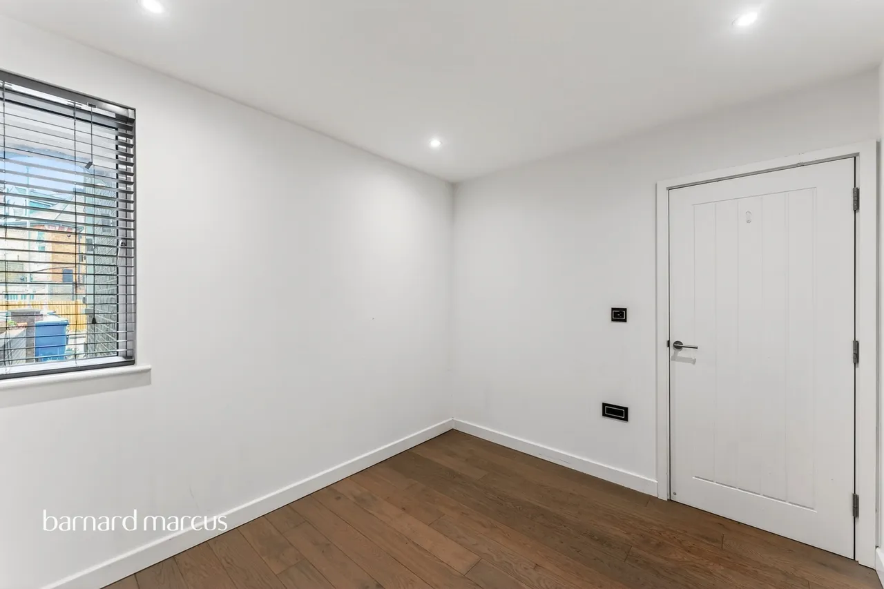 Eardley Road, London, SW16, photo 10