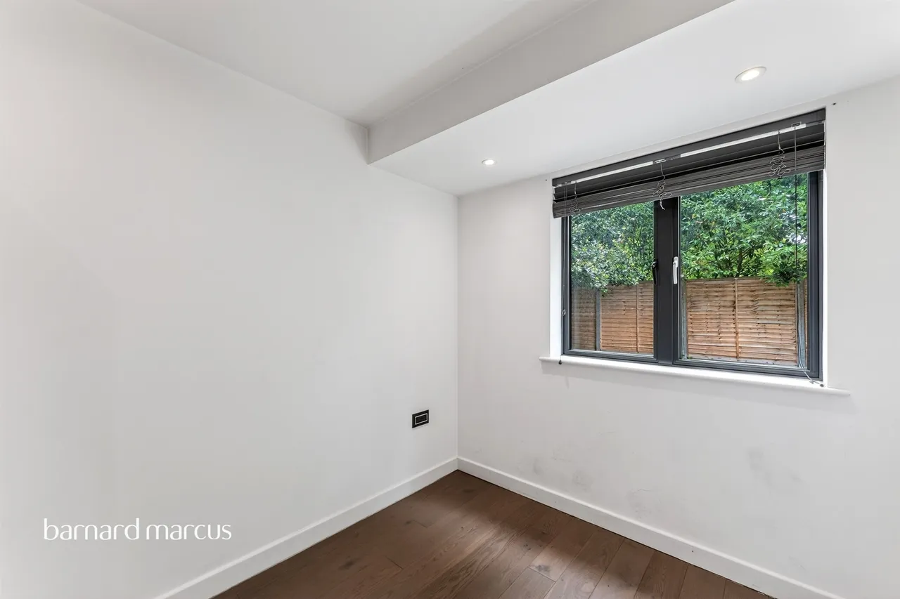 Eardley Road, London, SW16, photo 12