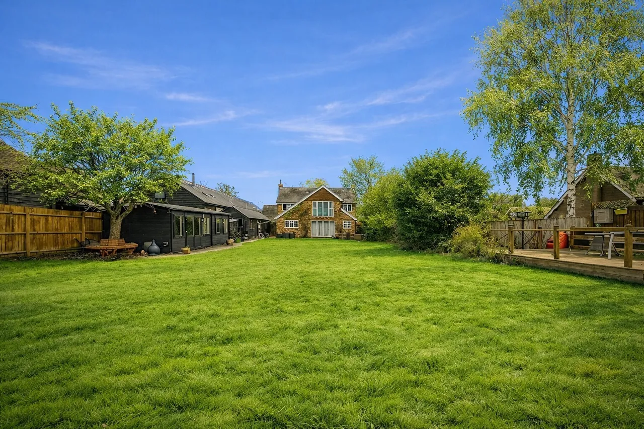 Chapel Lane, Long Marston, TRING, photo 4
