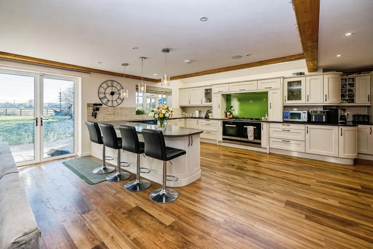 Chapel Lane, Long Marston, TRING, photo 6