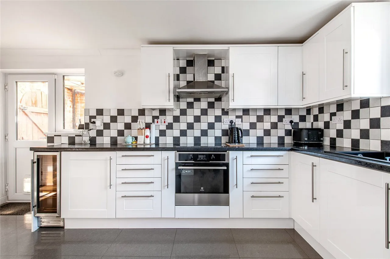 Elm Crescent, East Malling, ME19, photo 12