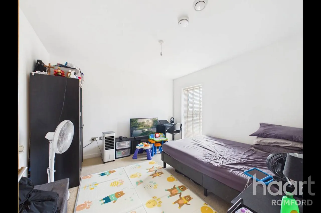 Bournebrook Grove, Romford, RM7, photo 18