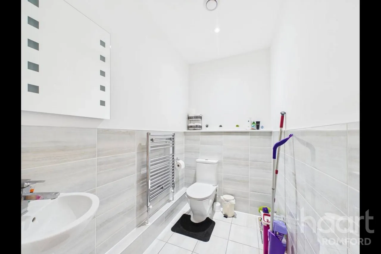 Bournebrook Grove, Romford, RM7, photo 6