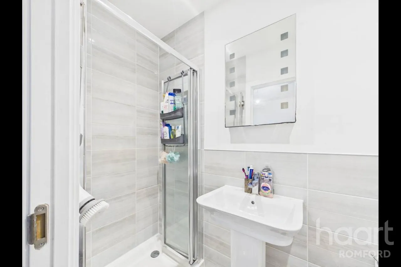 Bournebrook Grove, Romford, RM7, photo 16