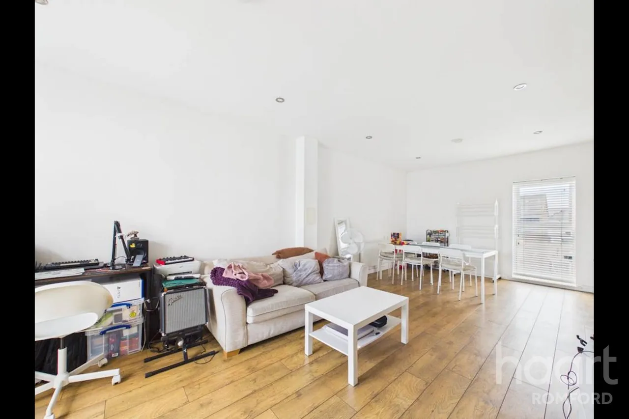 Bournebrook Grove, Romford, RM7, photo 10