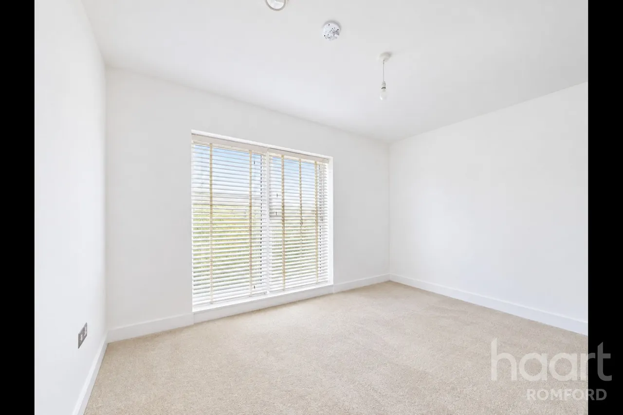 Bournebrook Grove, Romford, RM7, photo 8