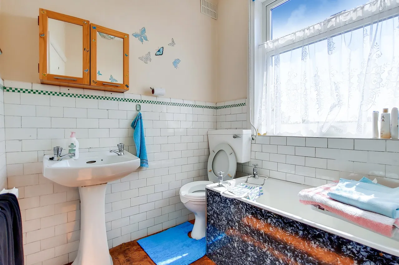 512 Hertford Road, Edmonton, London, N9 8AE, photo 4