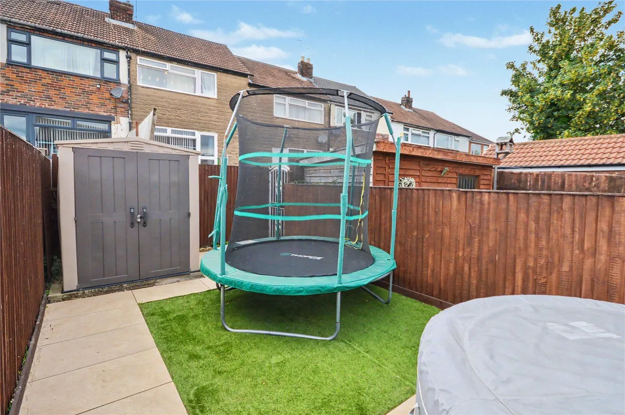 Avocet Garth, Leeds, LS10, photo 12