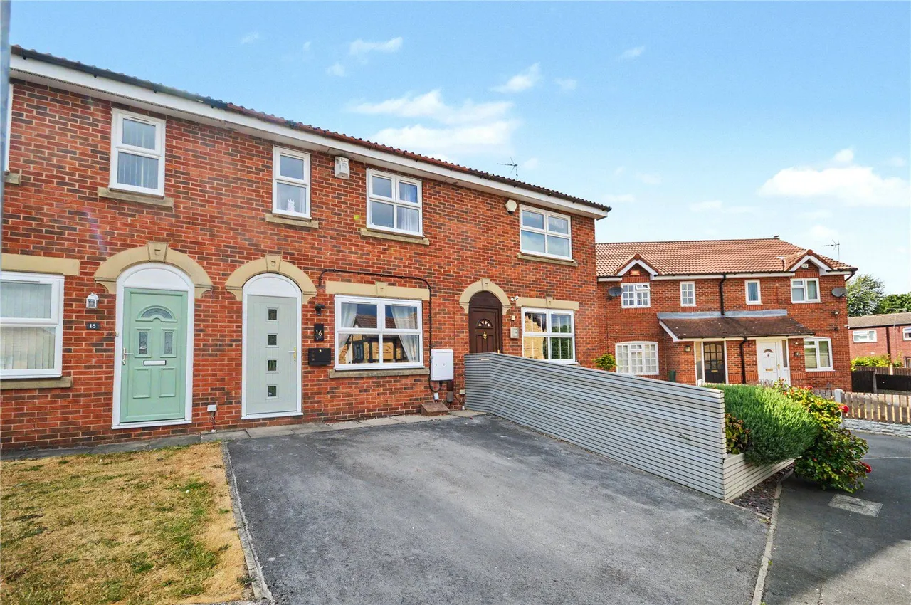 2 bed house for sale, Avocet Garth, Leeds, LS10