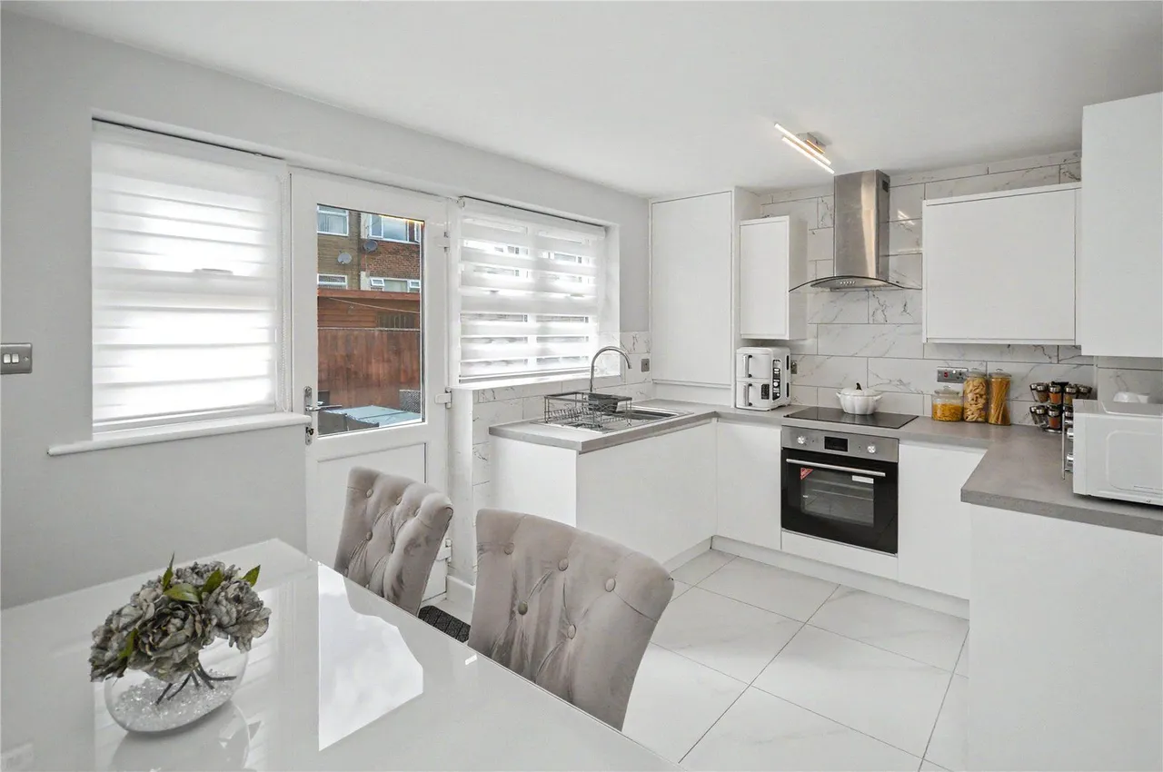 Avocet Garth, Leeds, LS10, photo 4