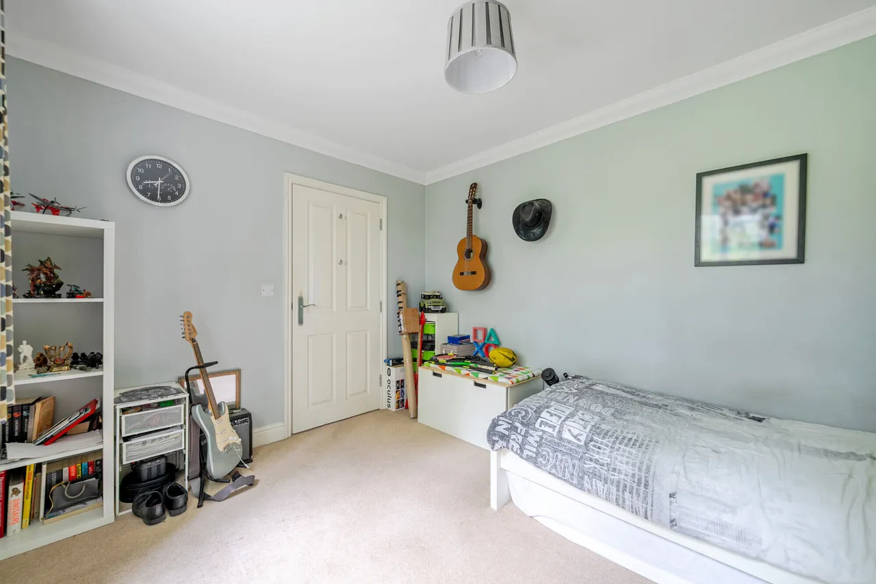 Whitmore Vale Road, Hindhead, GU26, photo 15