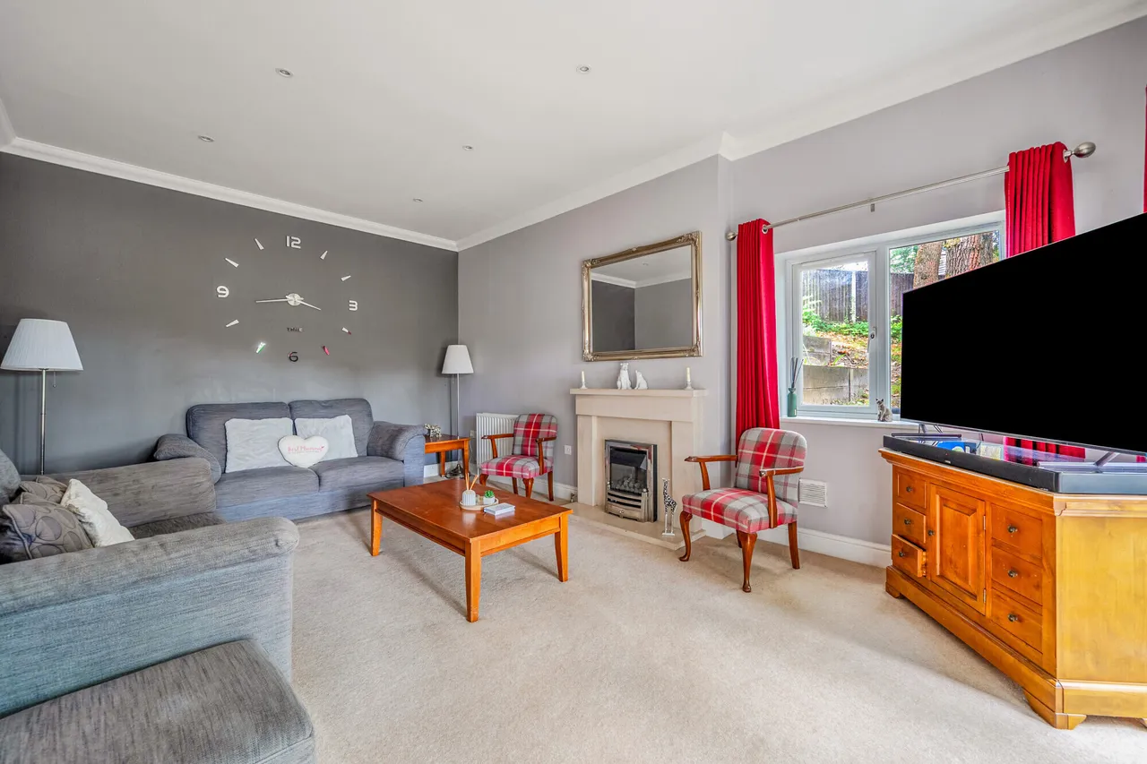 Whitmore Vale Road, Hindhead, GU26, photo 5