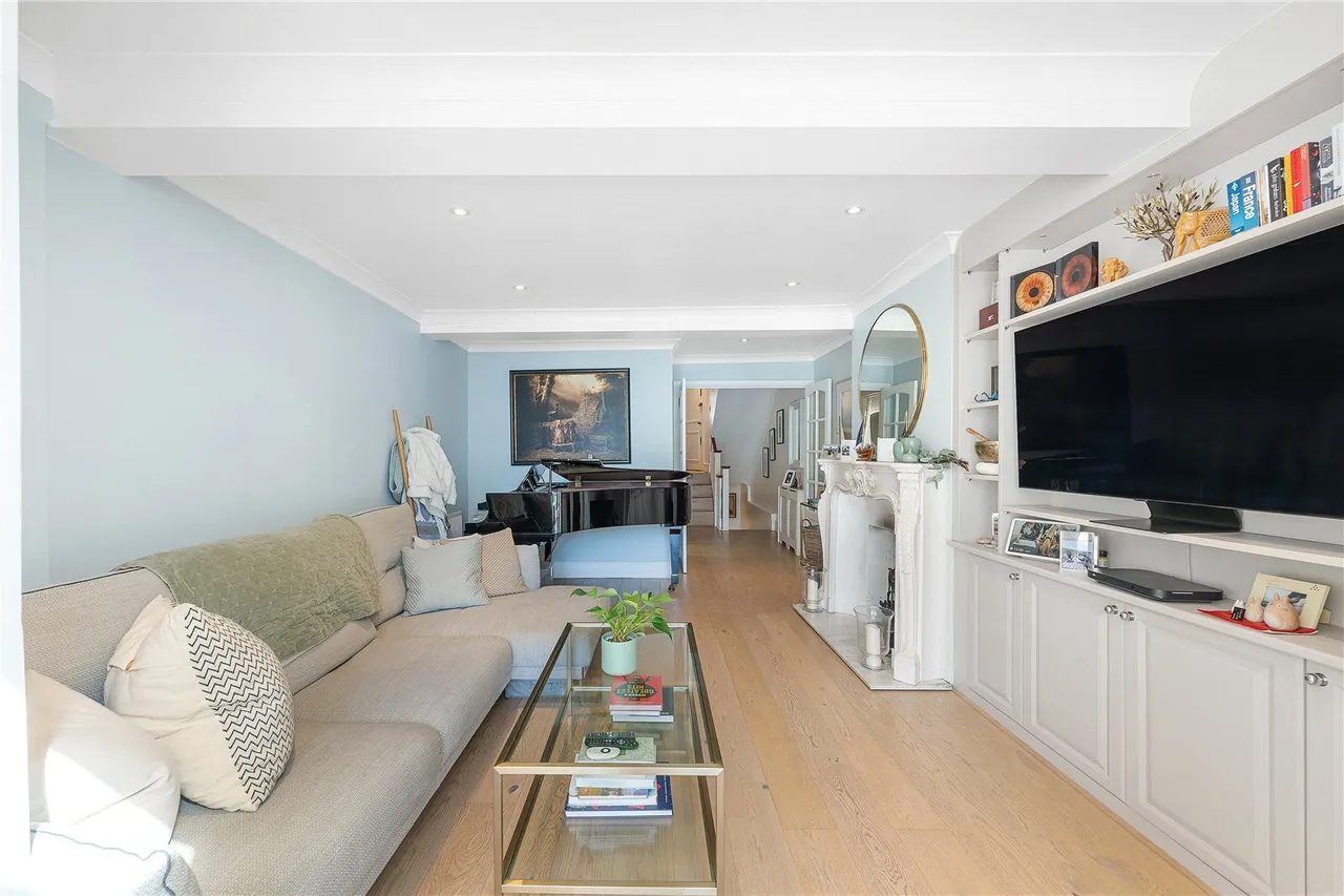Wandsworth Bridge Road, Fulham, London, SW6, photo 11