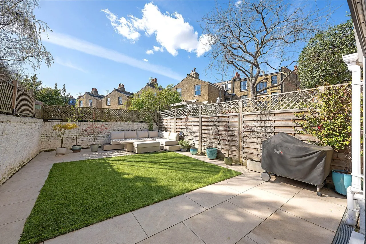 3 bed flat for sale — Wandsworth Bridge Road, Fulham, London, SW6