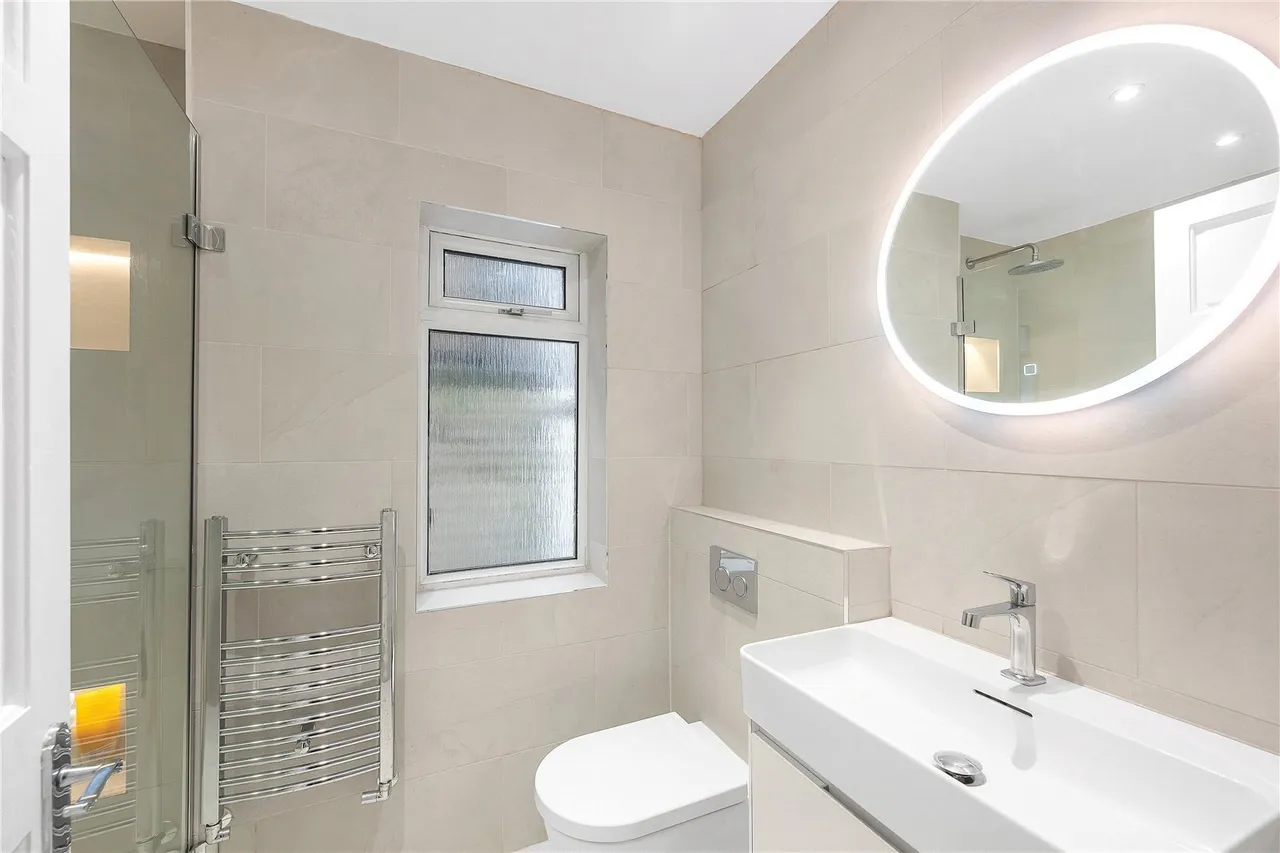 Wandsworth Bridge Road, Fulham, London, SW6, photo 17