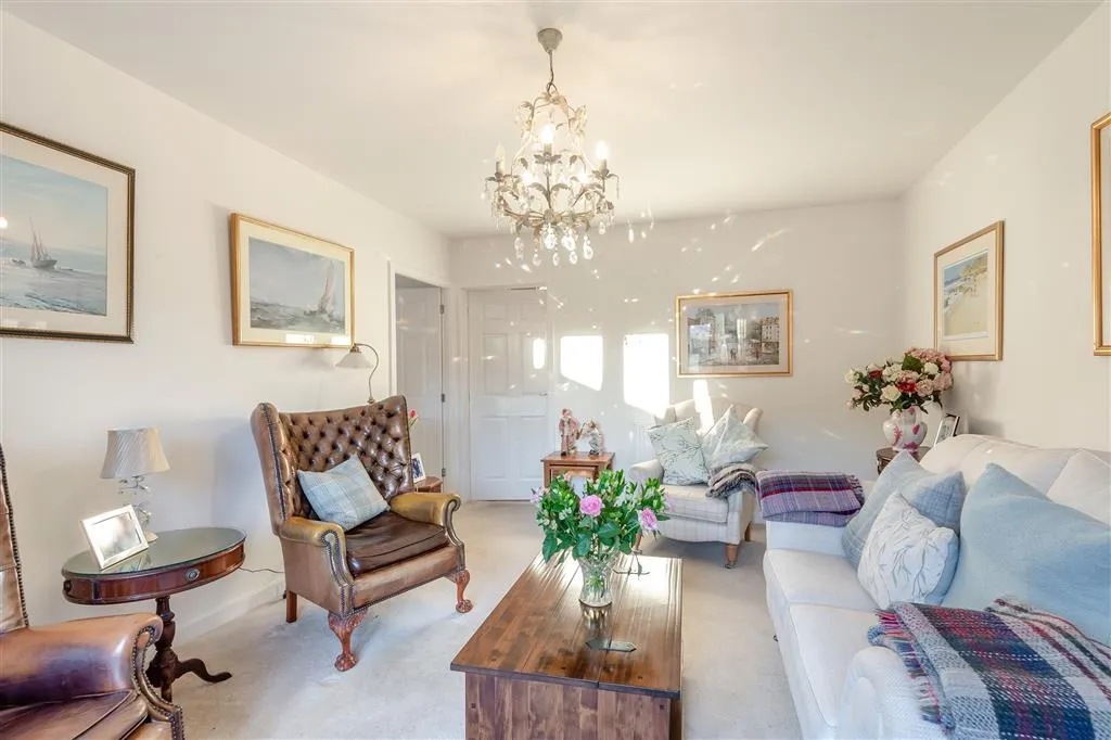 Southwell Way, Uppingham, LE15, photo 3