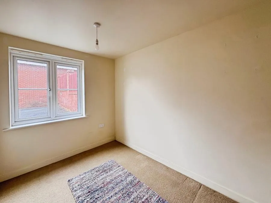 Abbey Walk, East Cowes, PO32, photo 6